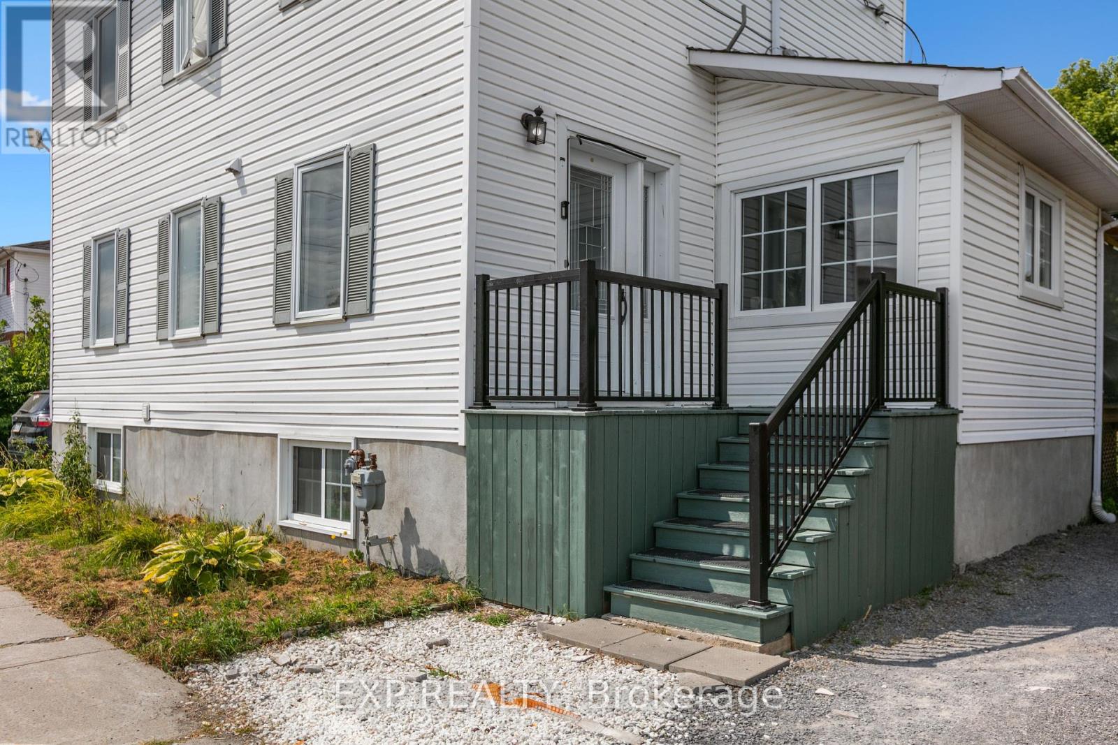 891 LACROIX ROAD