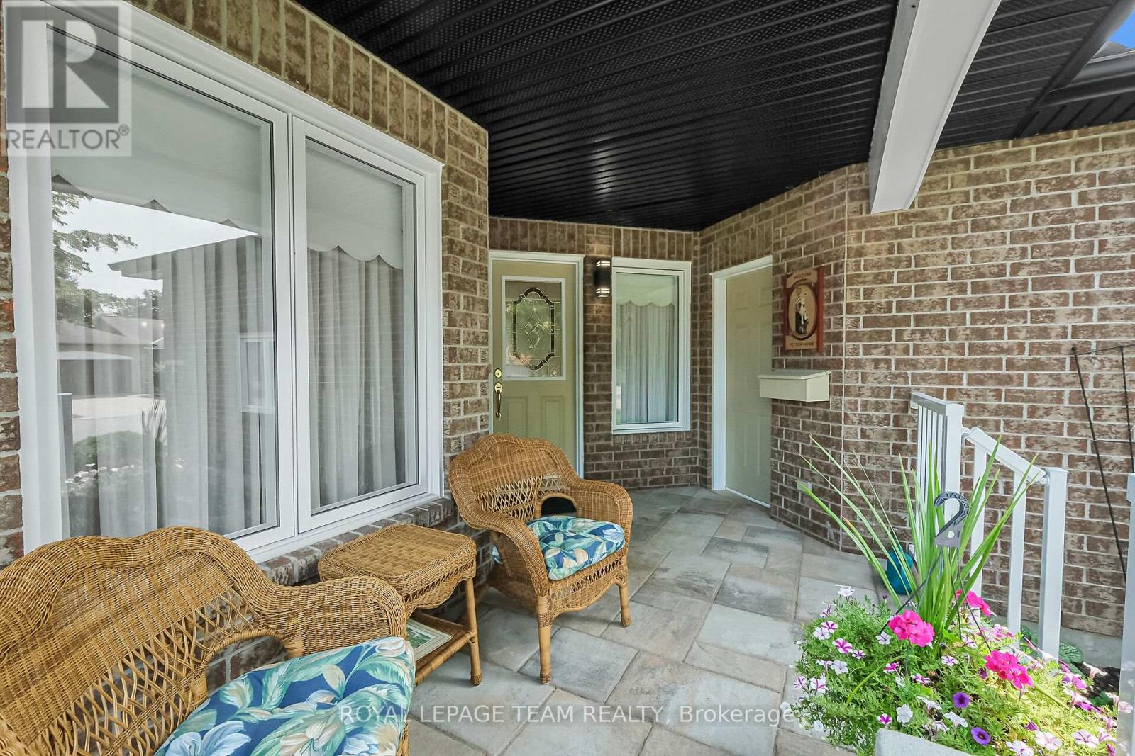 20 PEREGRINE CRESCENT