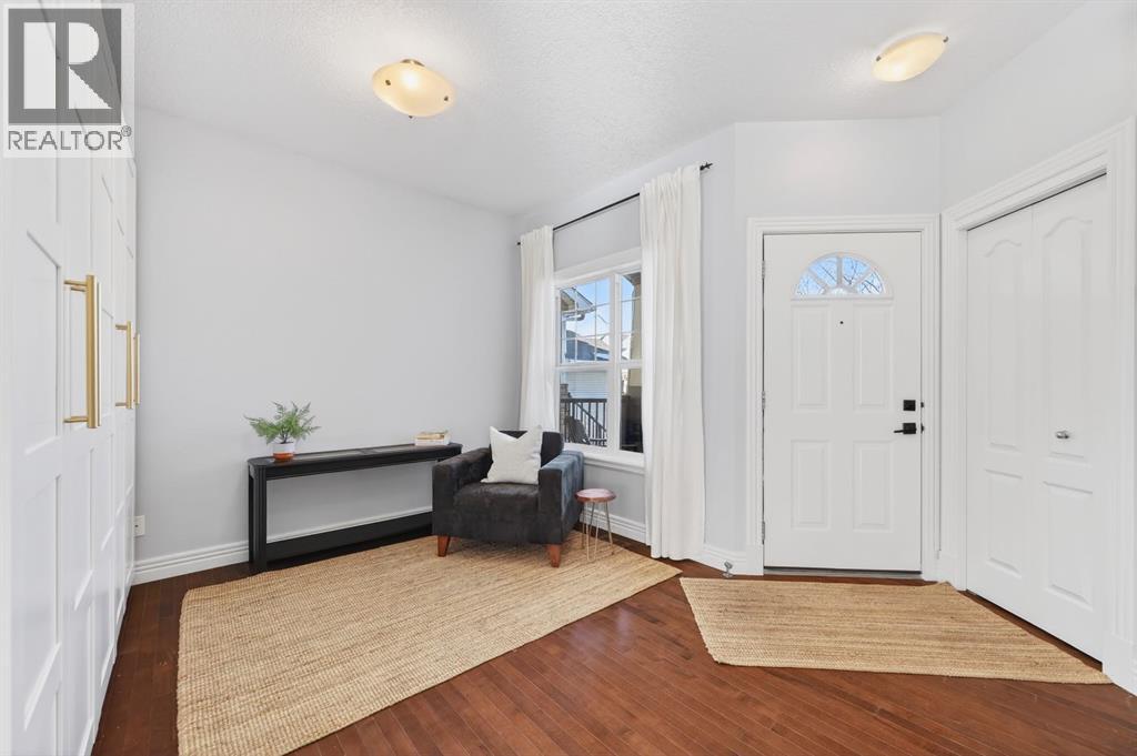 29 Cougarstone Manor SW