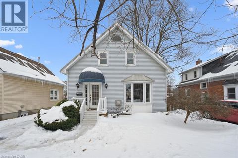 56 JOHN Street W Waterloo ON N2L1B4