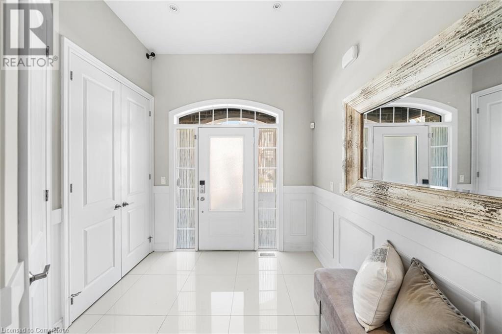114 WATERVIEW Common