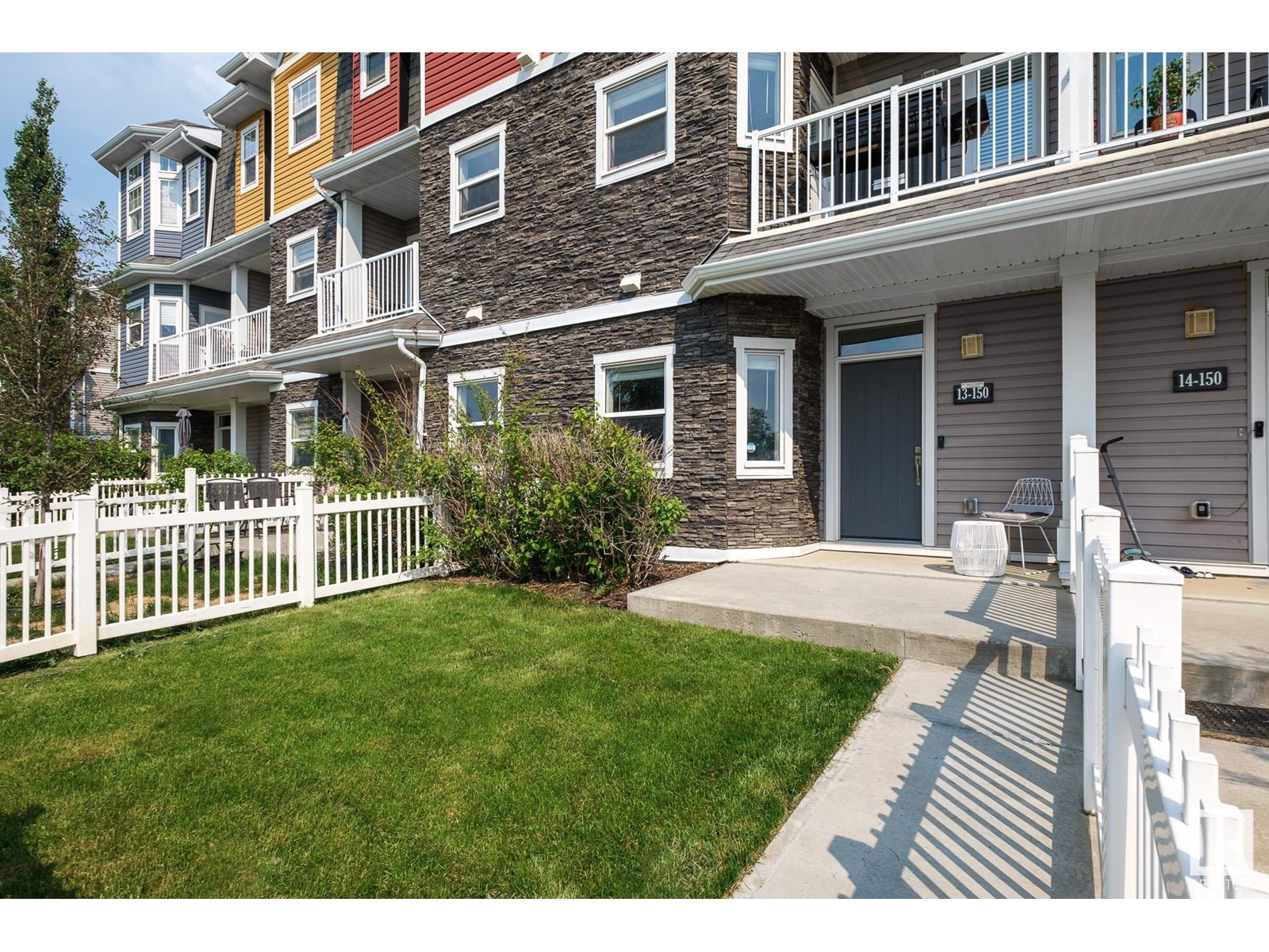 #13 150 Everitt DR N