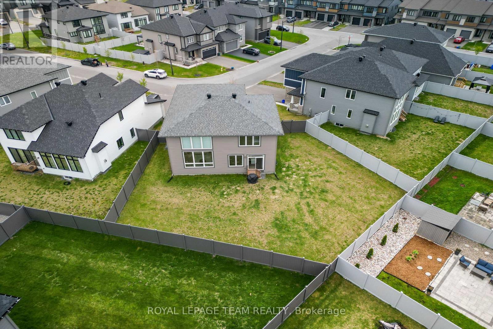 408 GIDRAN CIRCLE