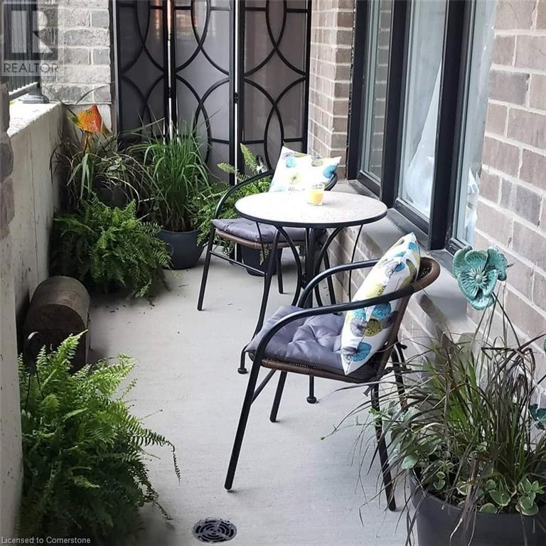 166 ROCHEFORT Street Unit# E
