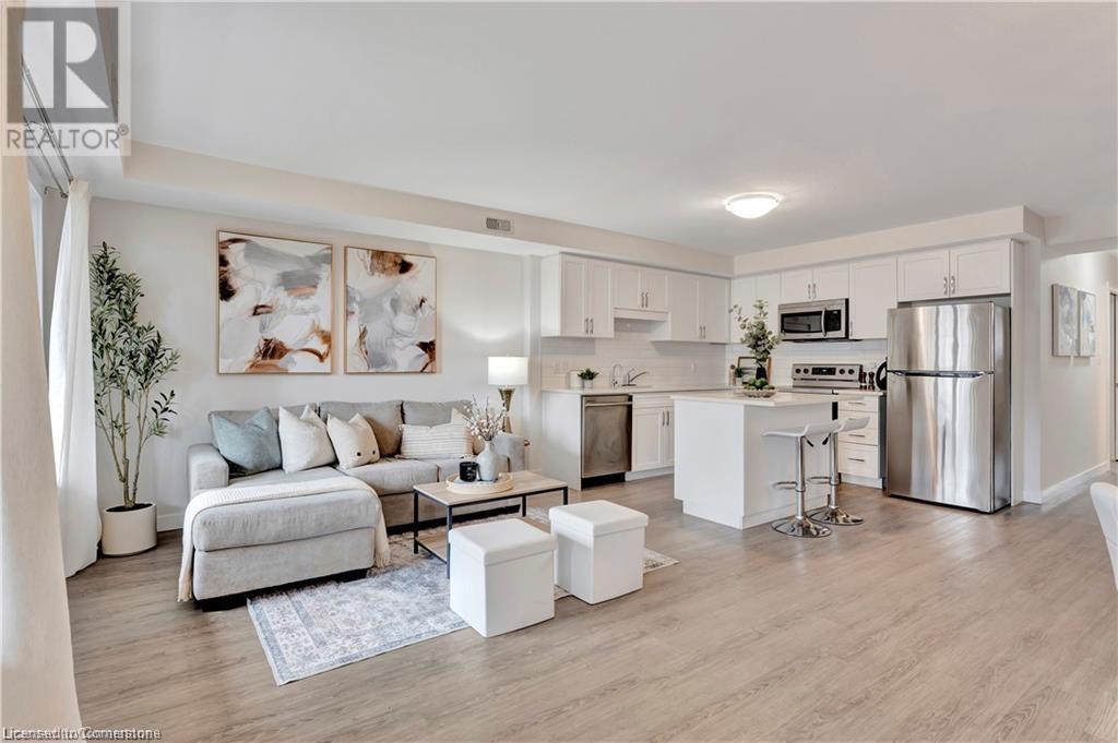 166 ROCHEFORT Street Unit# E