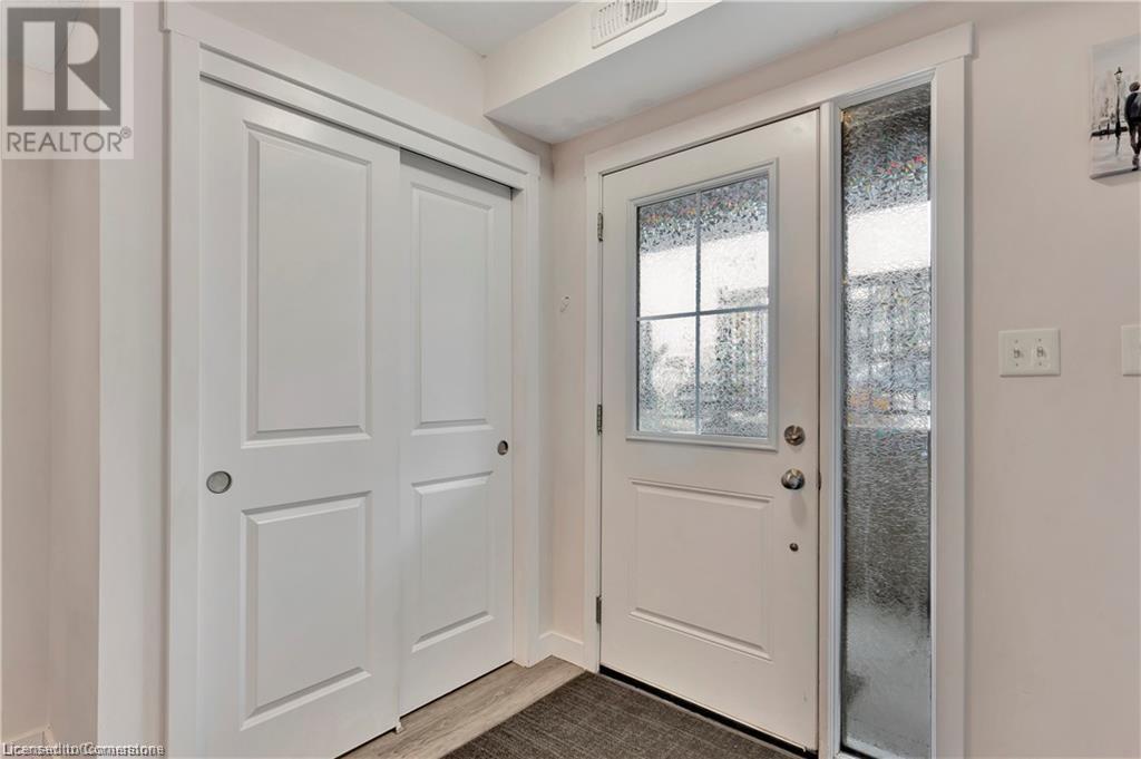 166 ROCHEFORT Street Unit# E