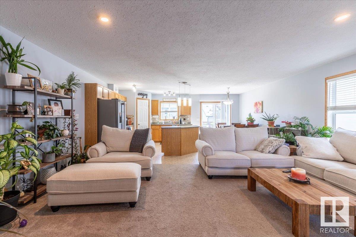 501 KANANASKIS DR