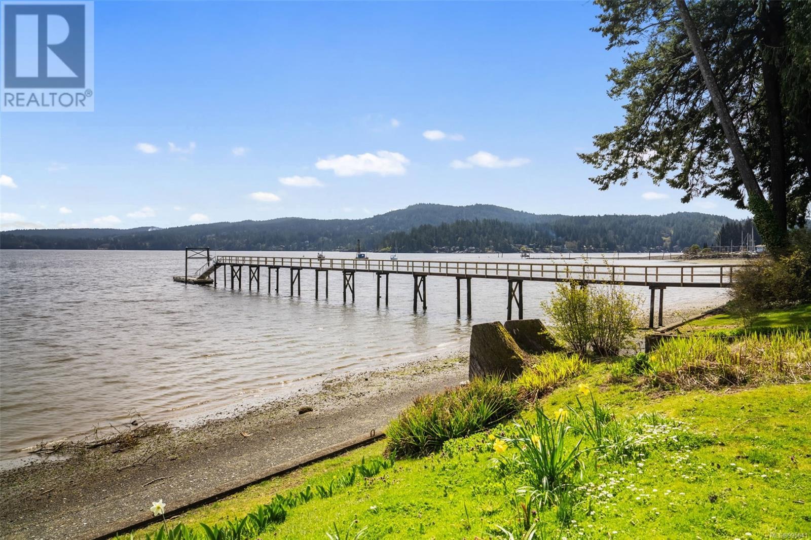 5991 Sooke Rd