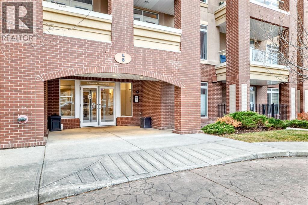 106, 6 Hemlock Crescent SW