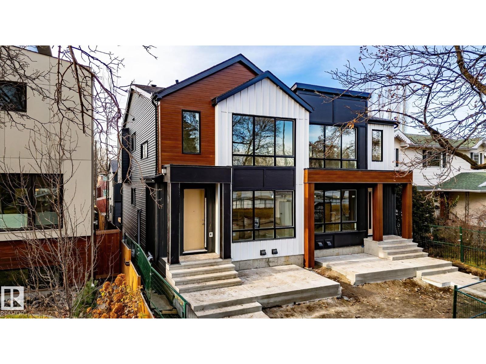 9224/9226 94 ST NW