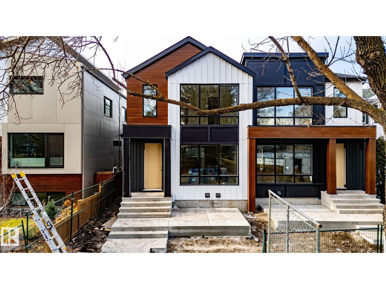9224/9226 94 ST NW