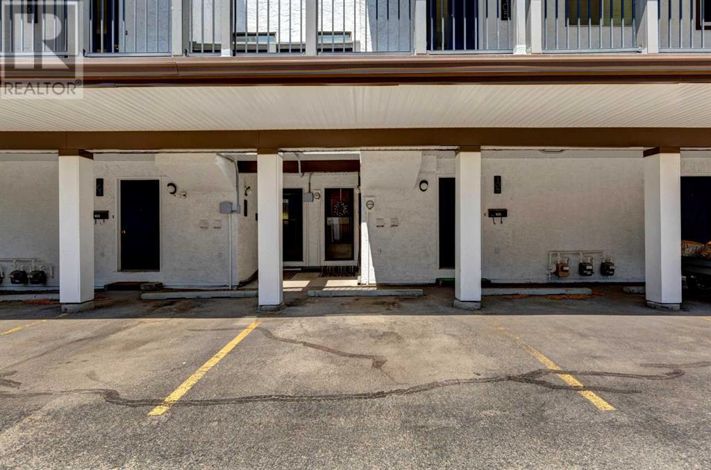 104, 2520 Palliser Drive SW