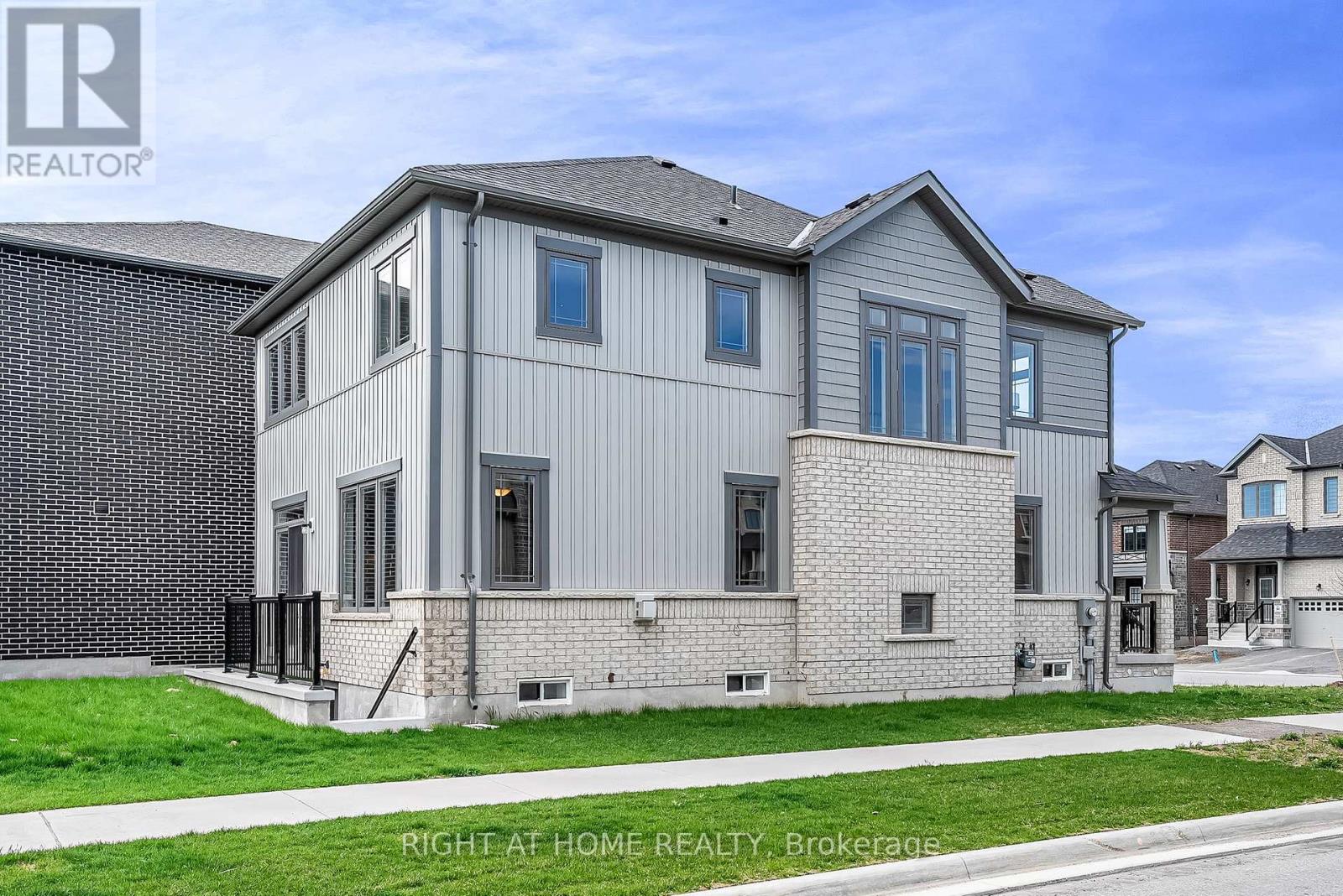 2091 HALLANDALE STREET