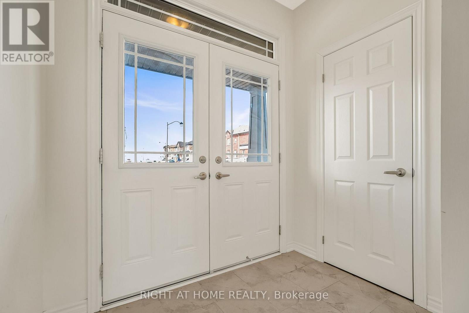 2091 HALLANDALE STREET