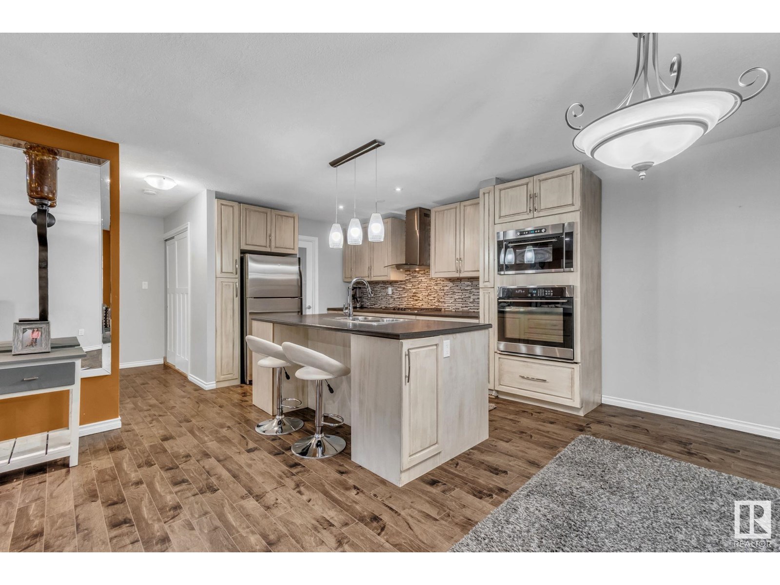 5758 172 ST NW