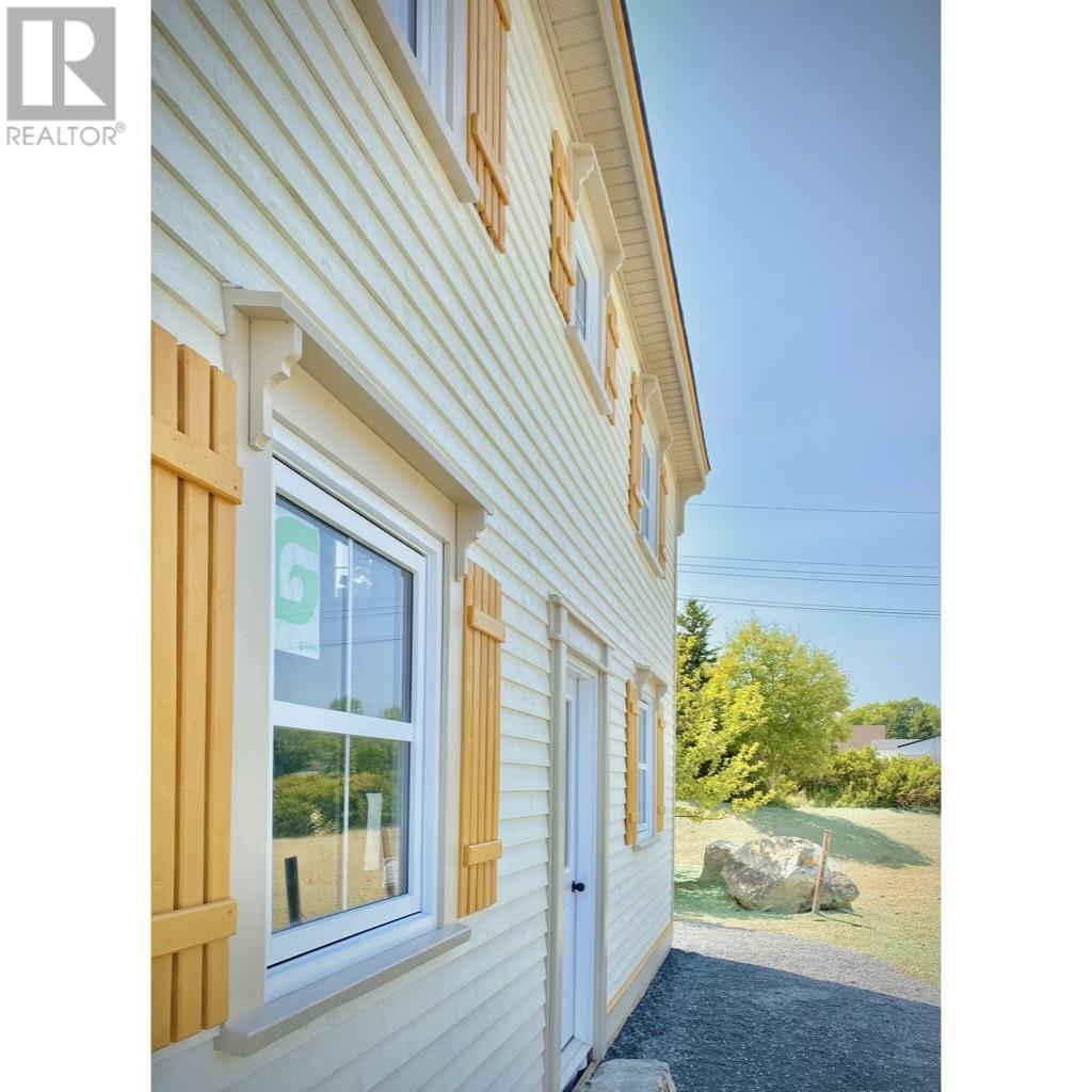 272 Seaforest Drive