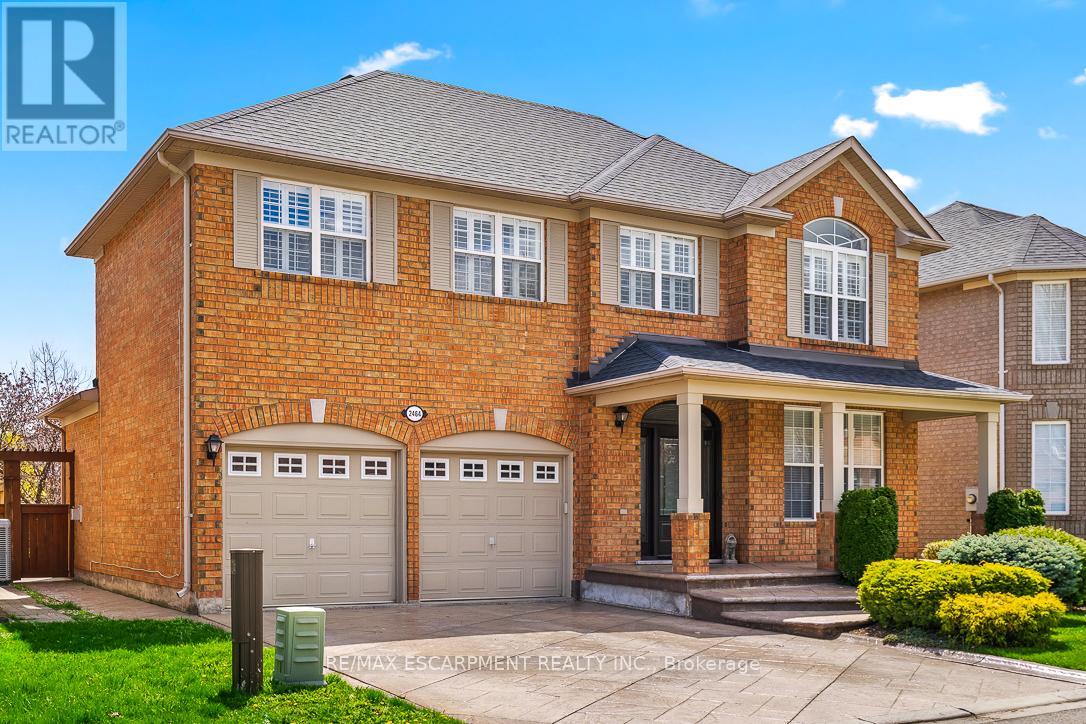2464 PEBBLESTONE COURT