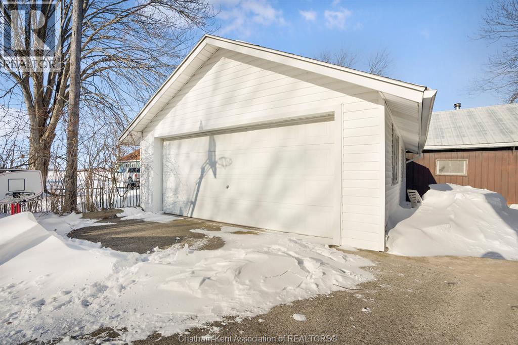 18699 Erie Shore DRIVE