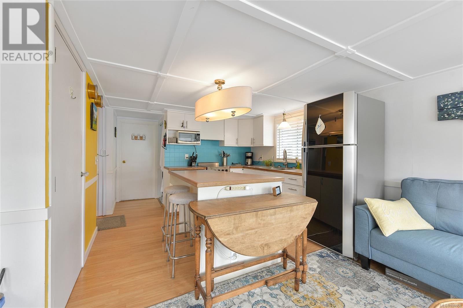 5 1765 Cowichan Bay Rd