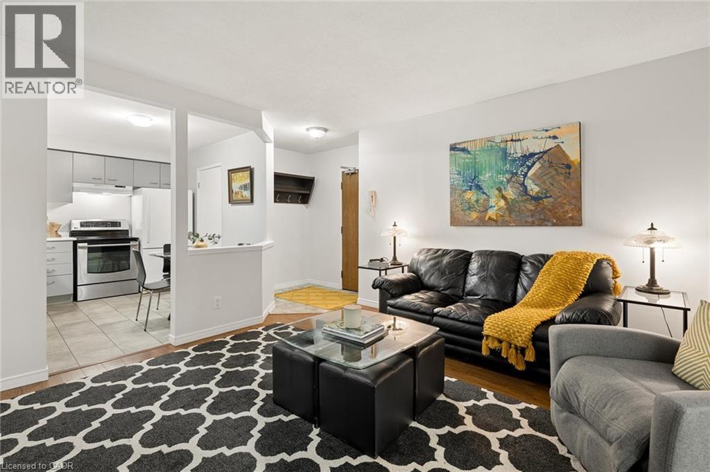 565 GREENFIELD Avenue Unit# 912