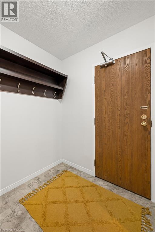 565 GREENFIELD Avenue Unit# 912