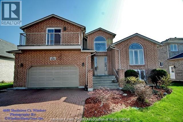 4680 SHADETREE CRESCENT