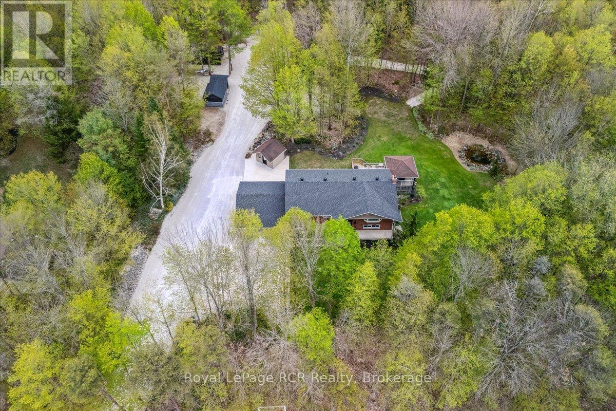 103488 GREY 18 ROAD