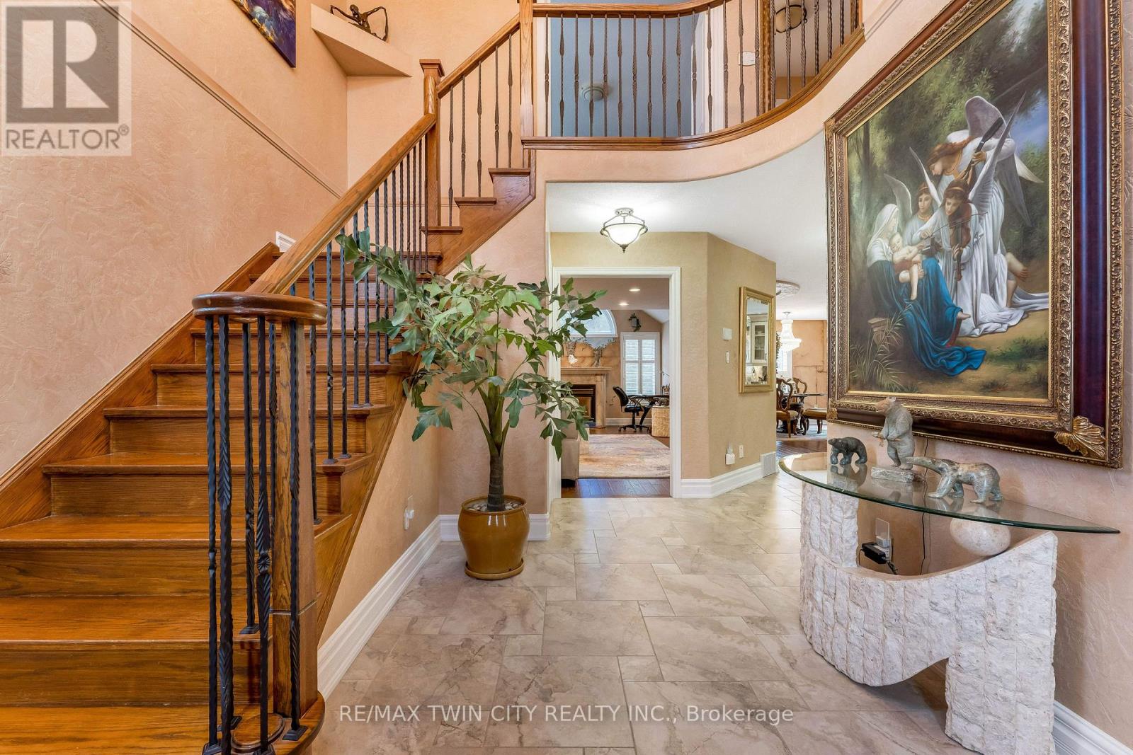 60 CHANDOS DRIVE