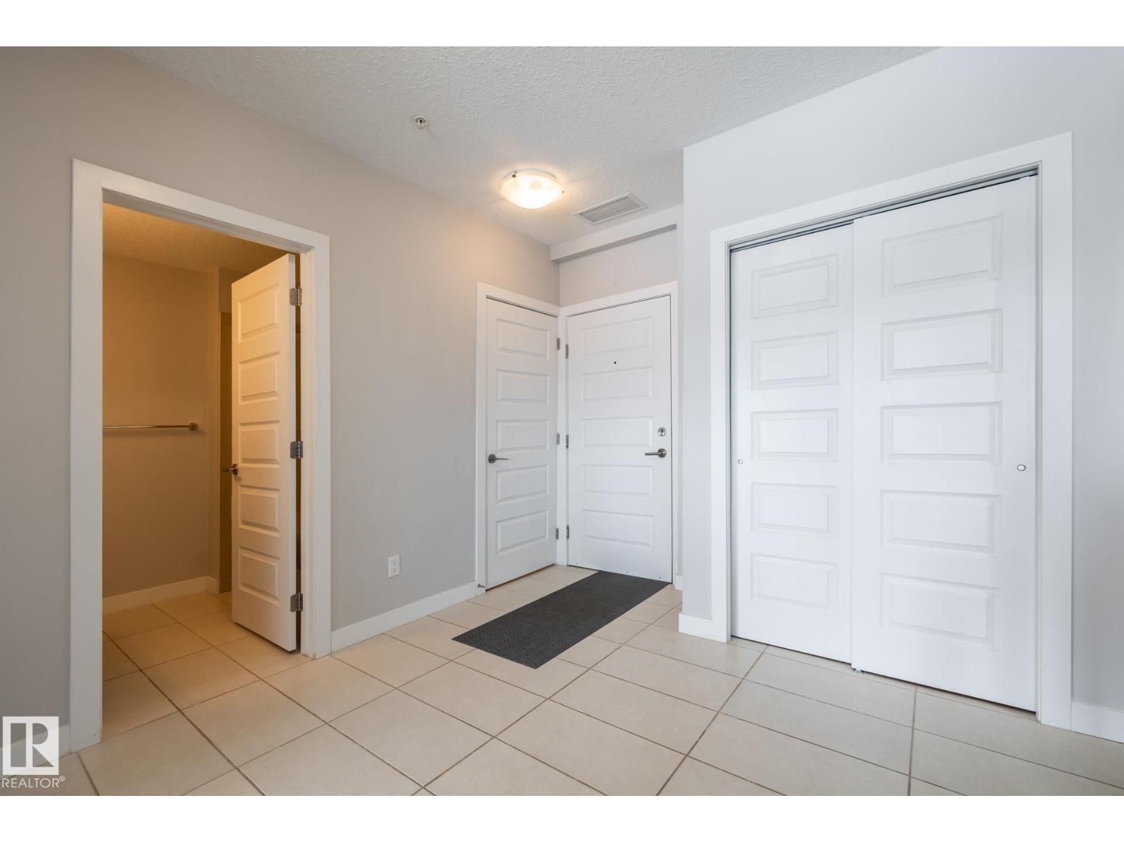 #325 5151 Windermere BV SW