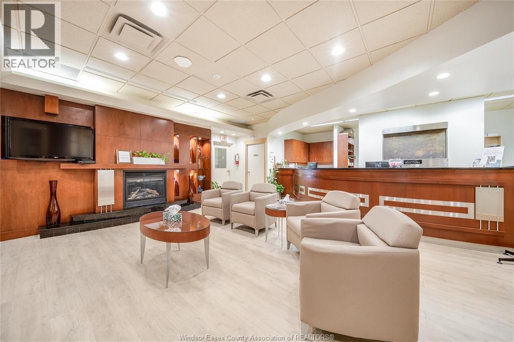 1100 OUELLETTE AVENUE