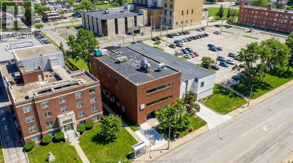 1100 OUELLETTE AVENUE