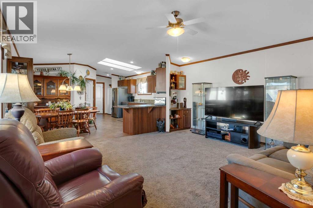 113, 99 Arbour Lake Rd NW