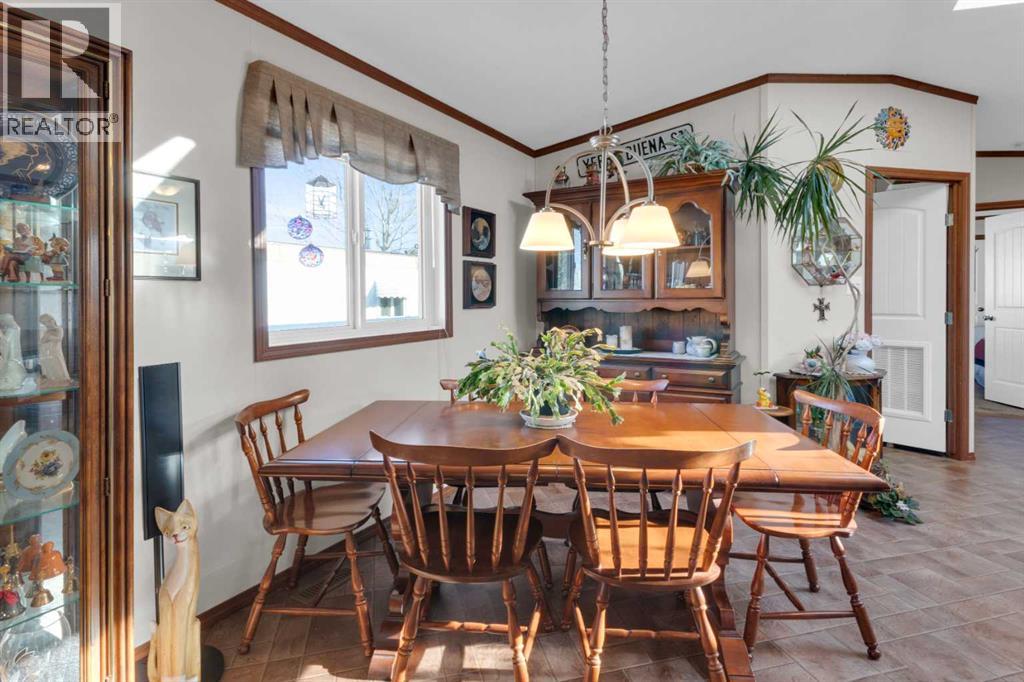 113, 99 Arbour Lake Rd NW