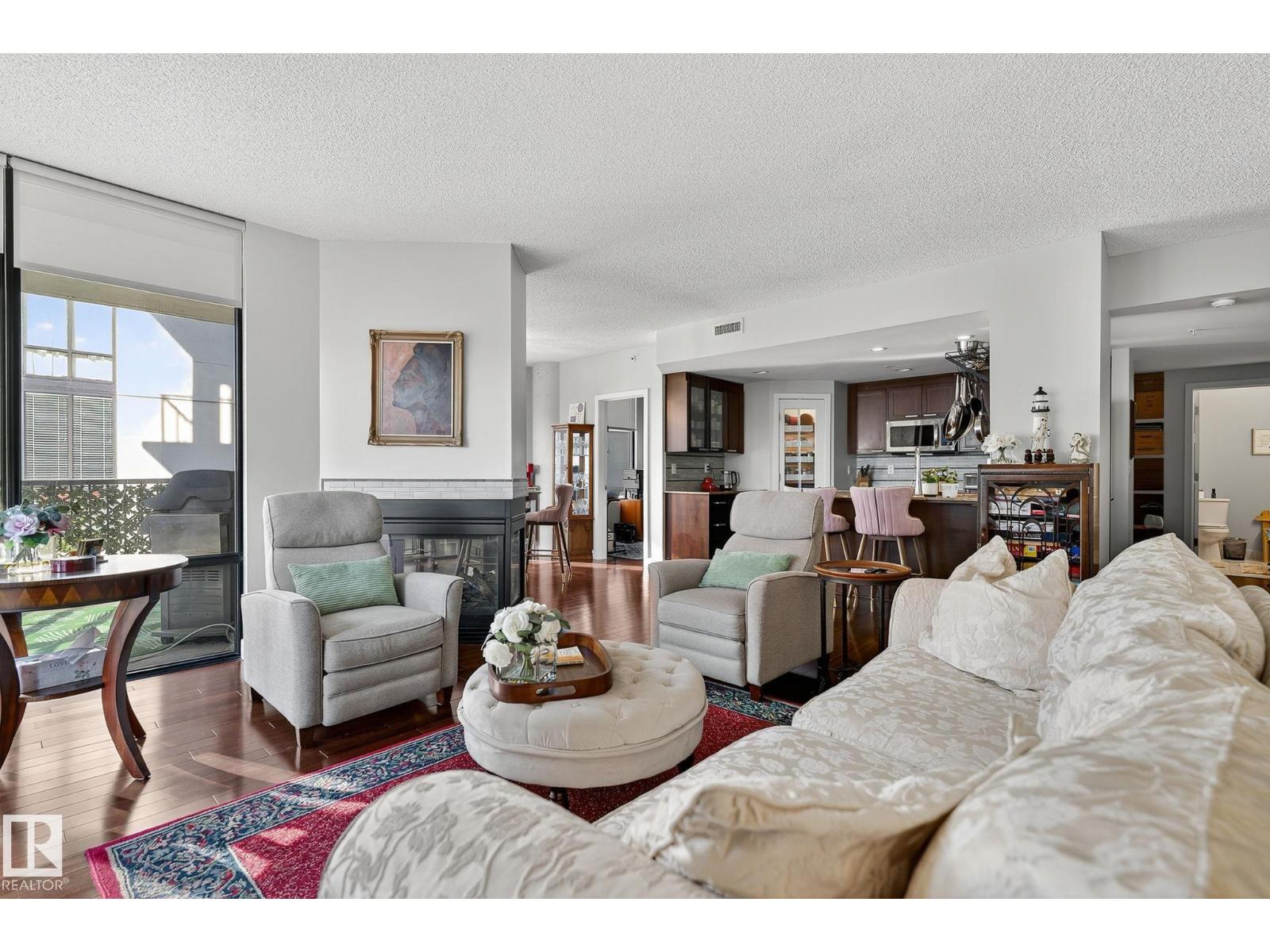 #401 10028 119 ST NW