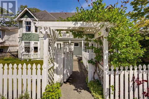 1168 Caledonia Ave Victoria BC V8T1G1