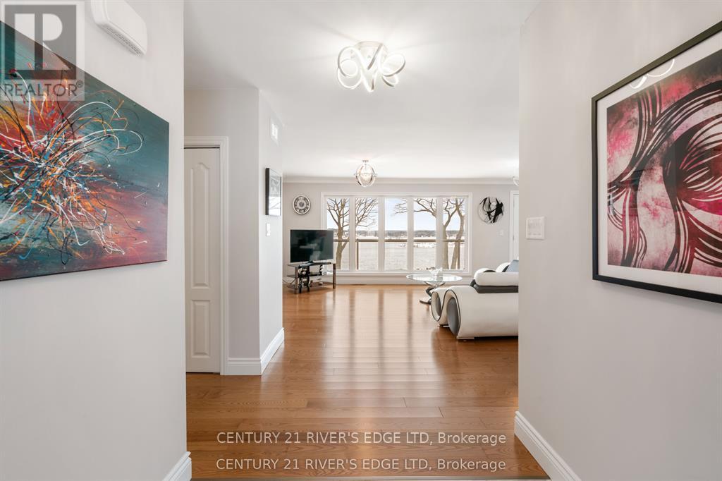 17 HARDY CRESCENT