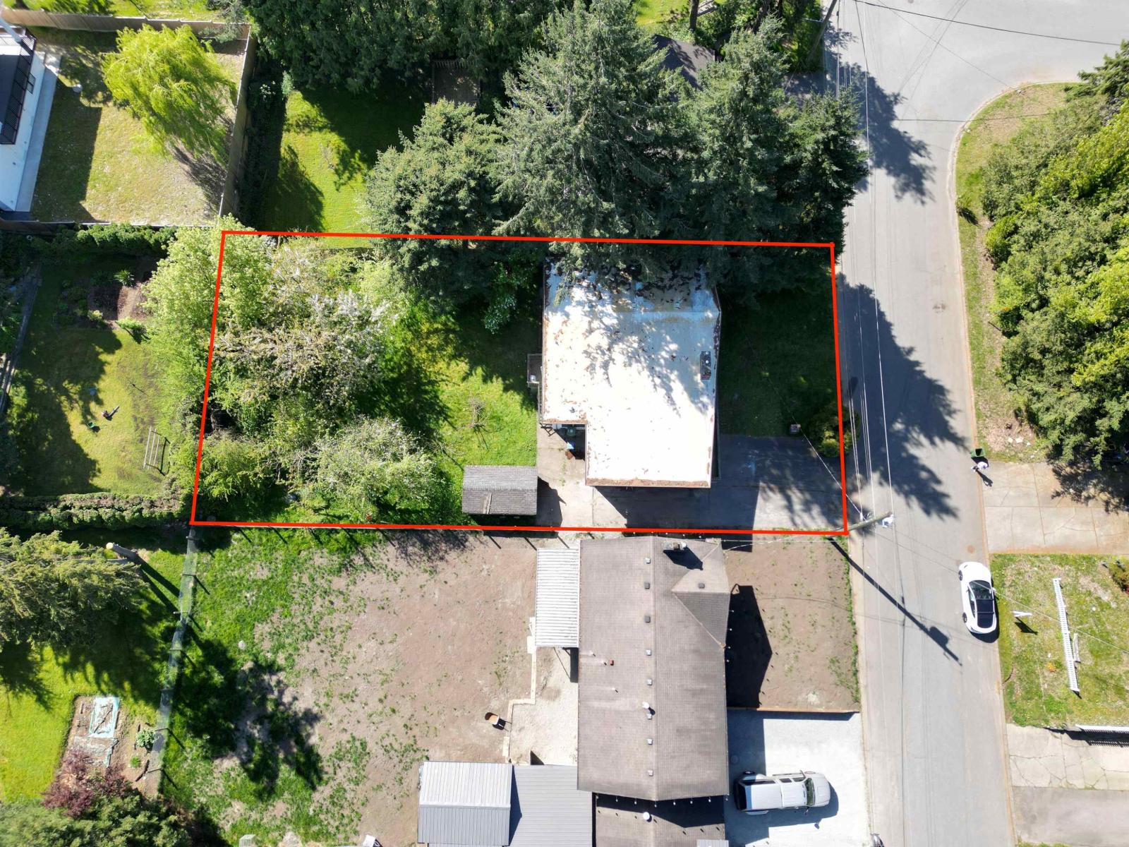 2710 MOORLAND STREET