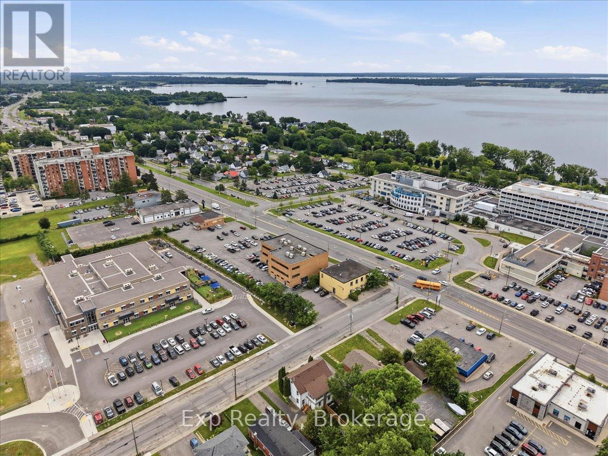 130-132 MACDONALD AVENUE