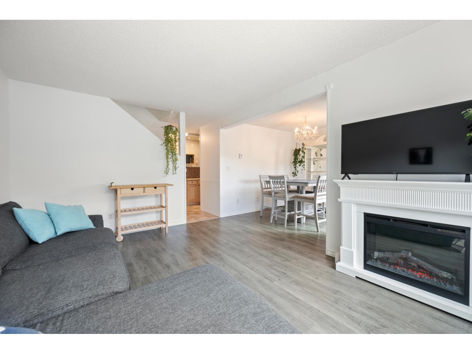 291 27411 28TH AVENUE