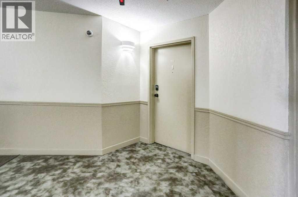 109, 485 Red Crow Boulevard W
