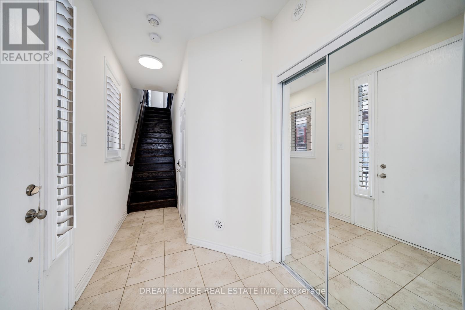 41 - 350 ARTHUR BONNER AVENUE