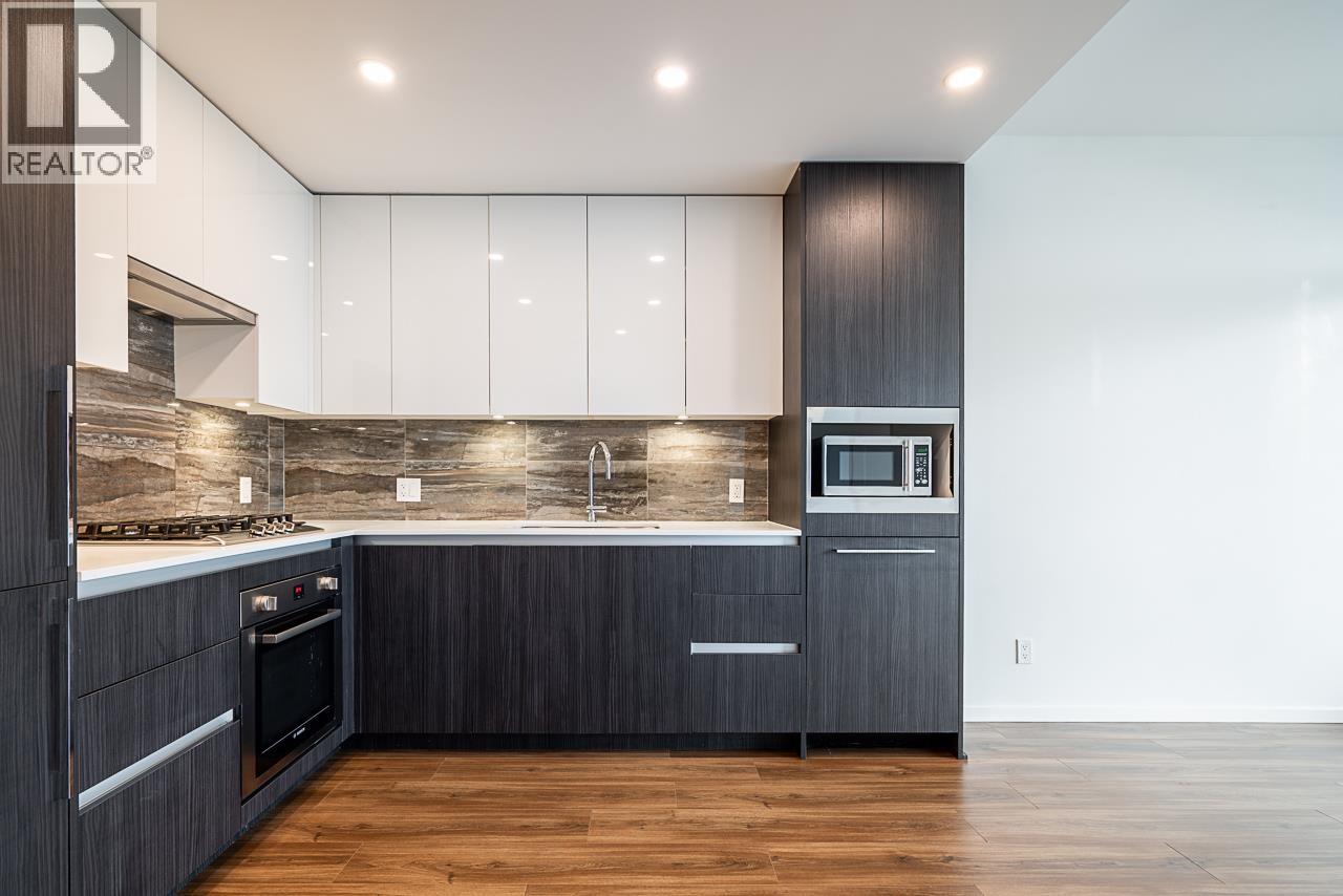 405 1888 GILMORE AVENUE