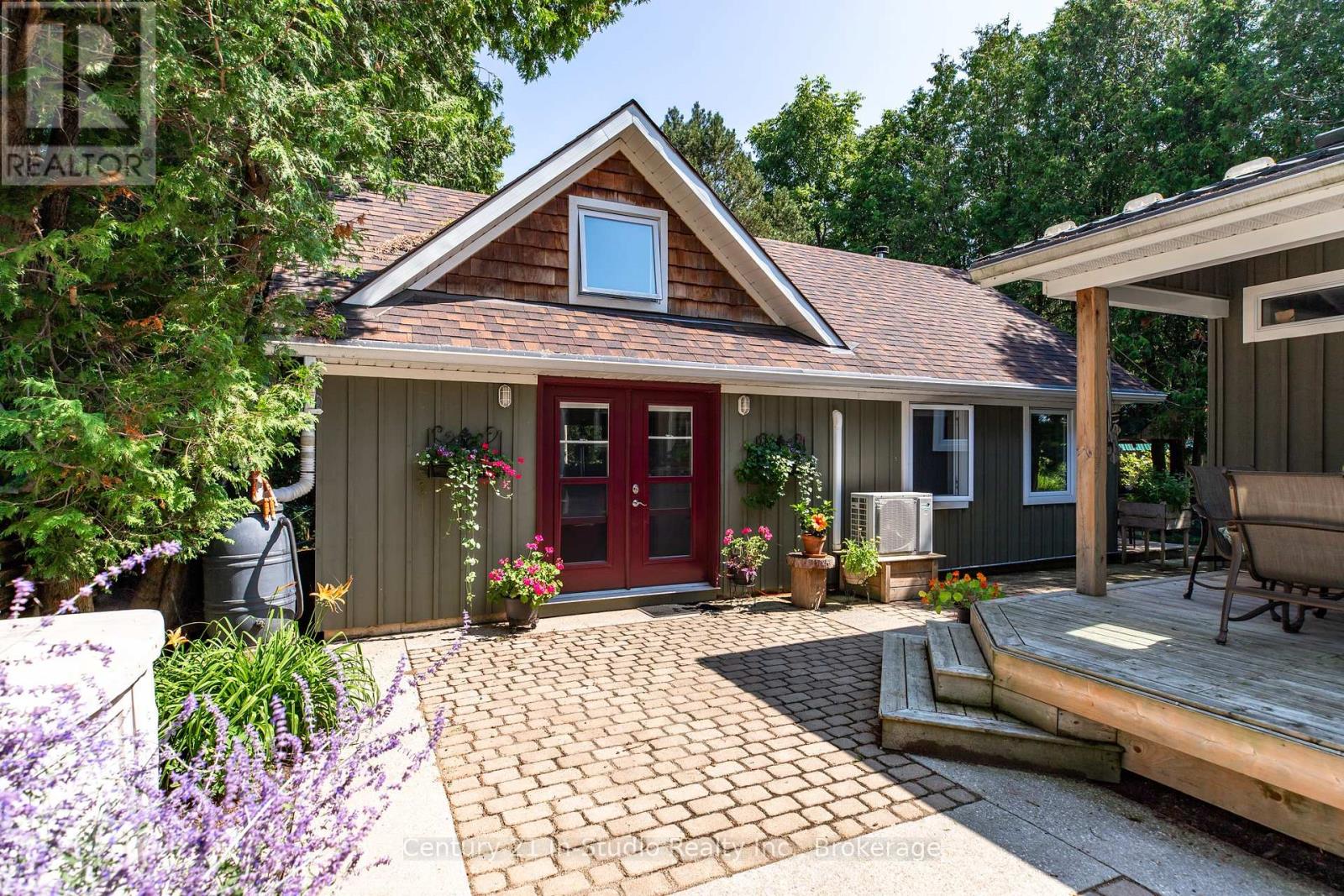 220 BELCHER LANE