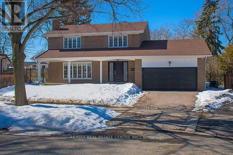 18 SHADETREE CRESCENT