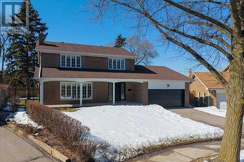 18 SHADETREE CRESCENT Toronto (Markland Wood) ON M9C1X1
