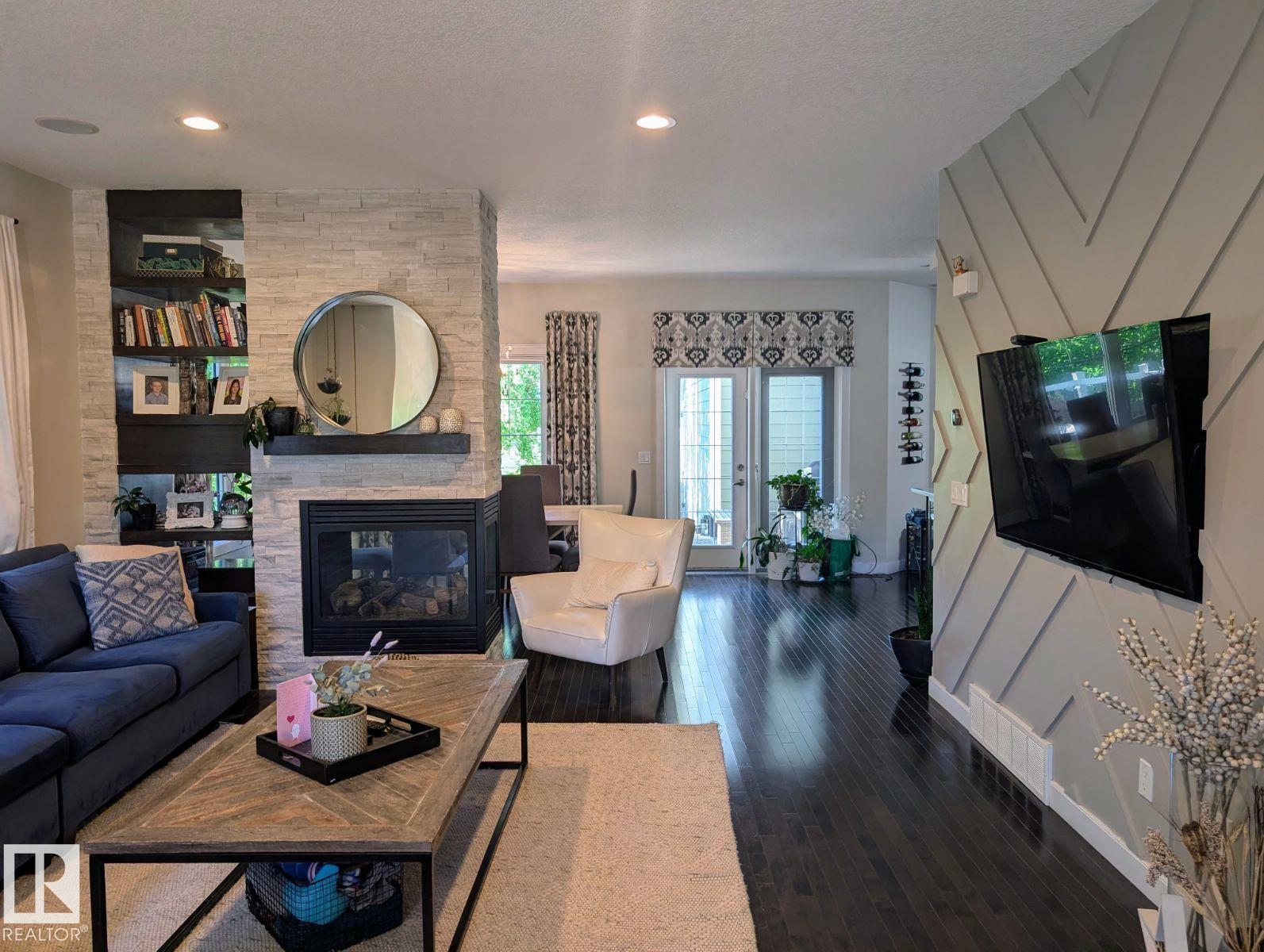 2327 FREZENBERG AV NW