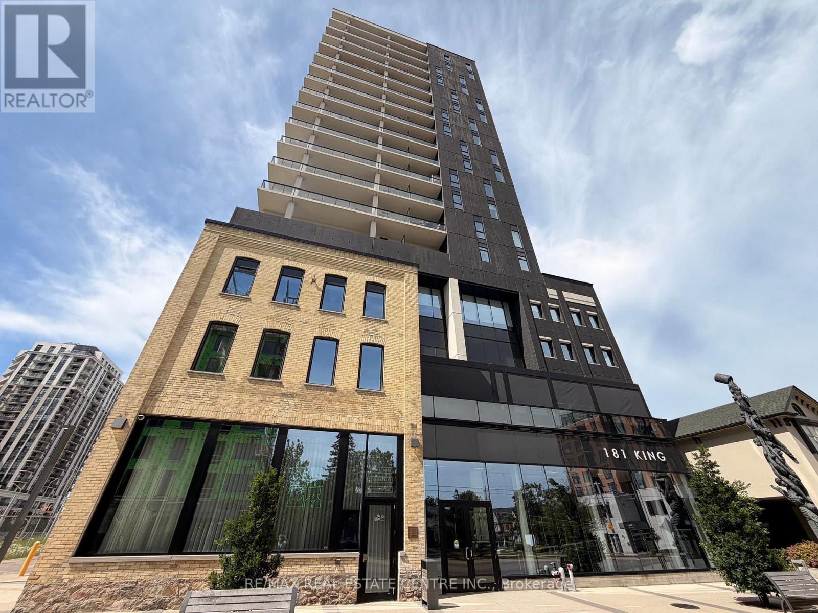 1002 - 181 KING STREET S