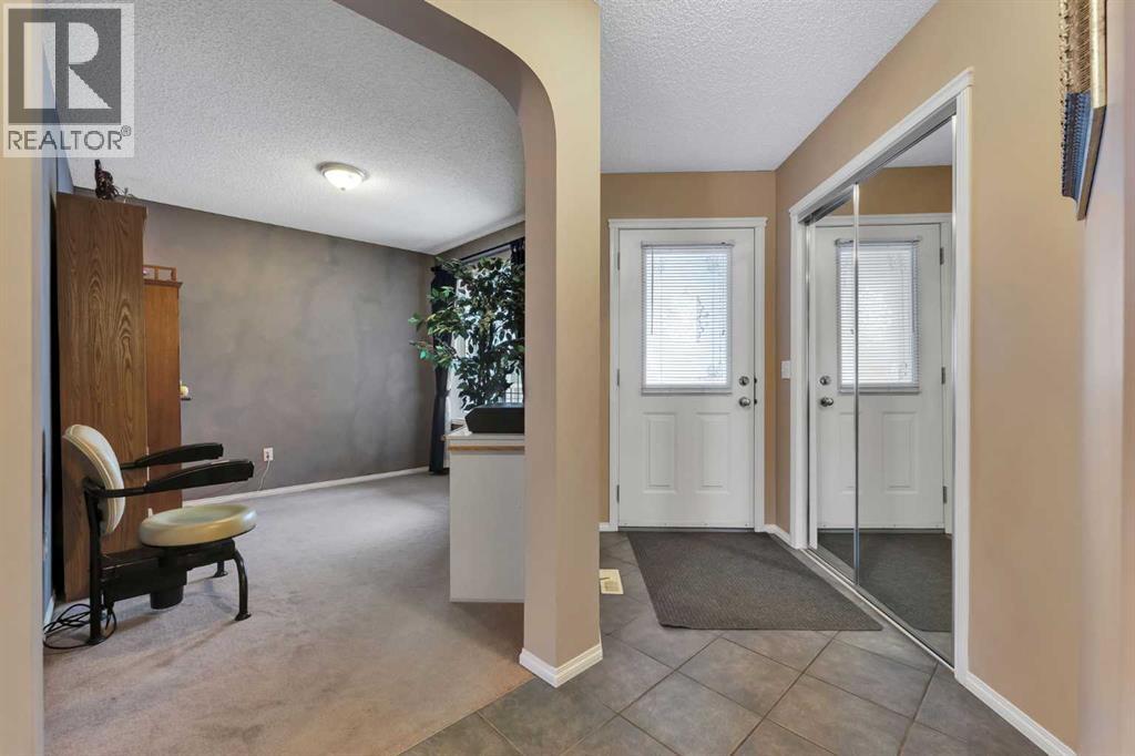 15 Saddletree Drive NE