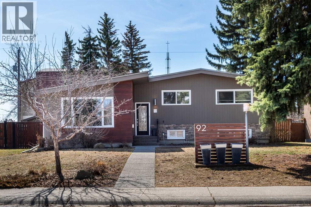 92 Chinook Drive SW