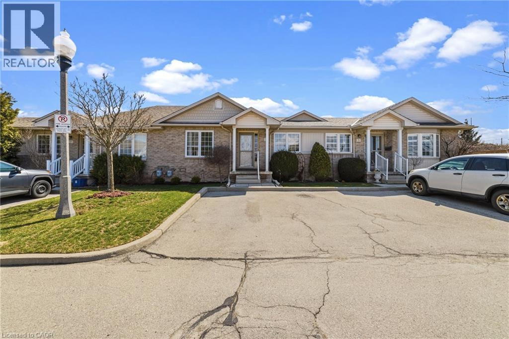 24 KENYON Crescent Unit# 6